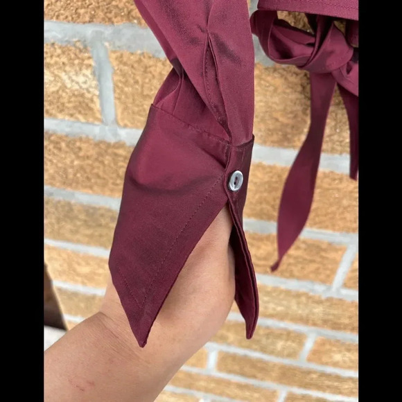 Antropologie burgundy metallic blouse XS - Picture 3 of 8